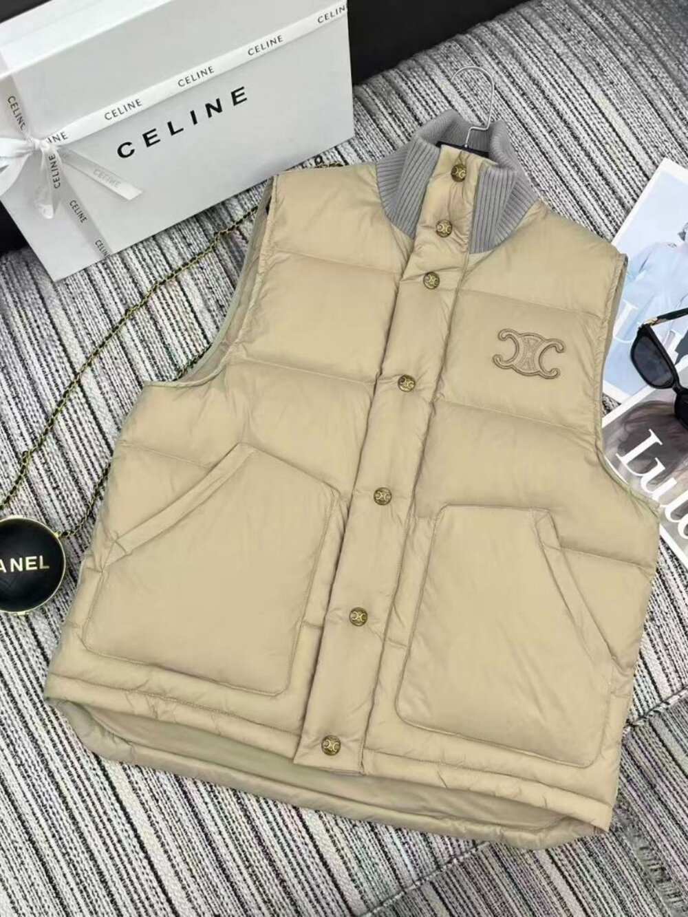 ✨CELINE Down Vest